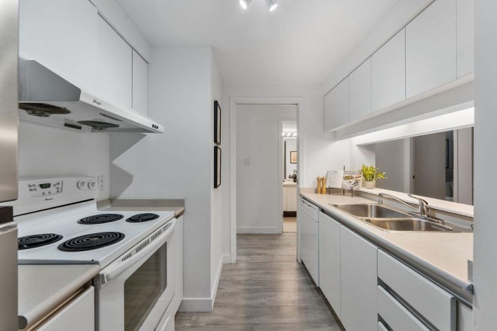Photo 15 at 1506 - 1238 Melville Street, Coal Harbour, Vancouver West