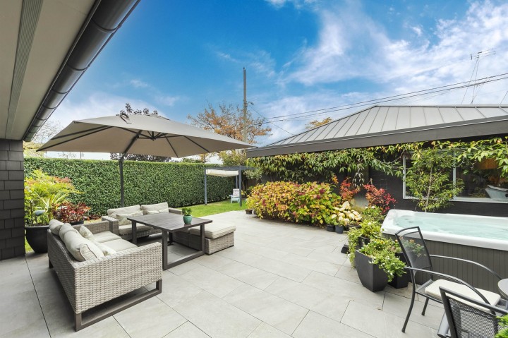 Photo 14 at 2505 Adanac Street, Renfrew VE, Vancouver East