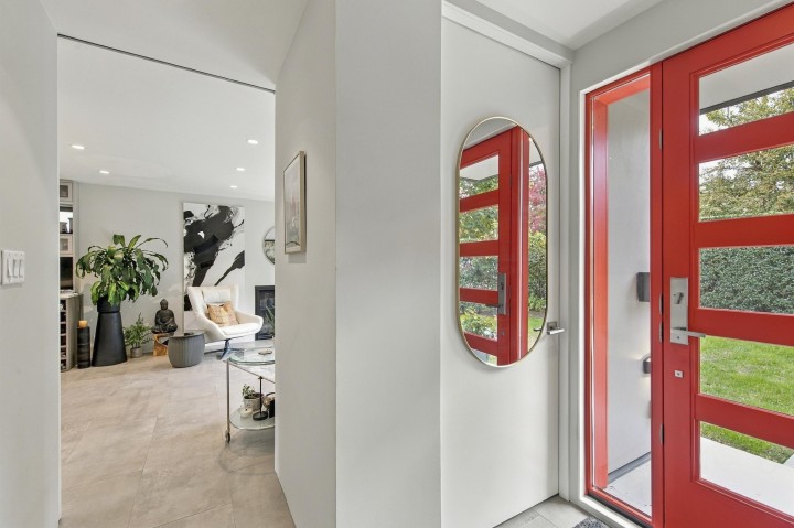 Photo 11 at 2505 Adanac Street, Renfrew VE, Vancouver East