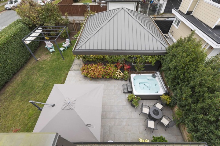 Photo 25 at 2505 Adanac Street, Renfrew VE, Vancouver East