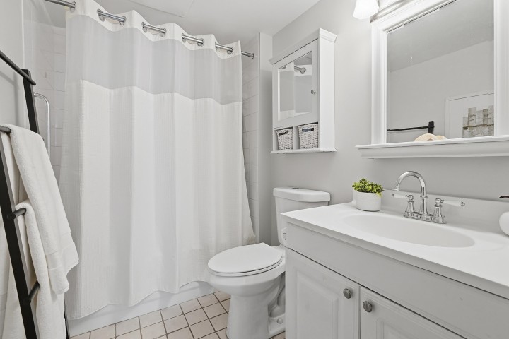 Photo 27 at 123 - 3440 W Broadway, Kitsilano, Vancouver West