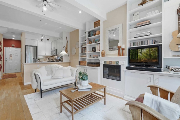 Photo 8 at 123 - 3440 W Broadway, Kitsilano, Vancouver West