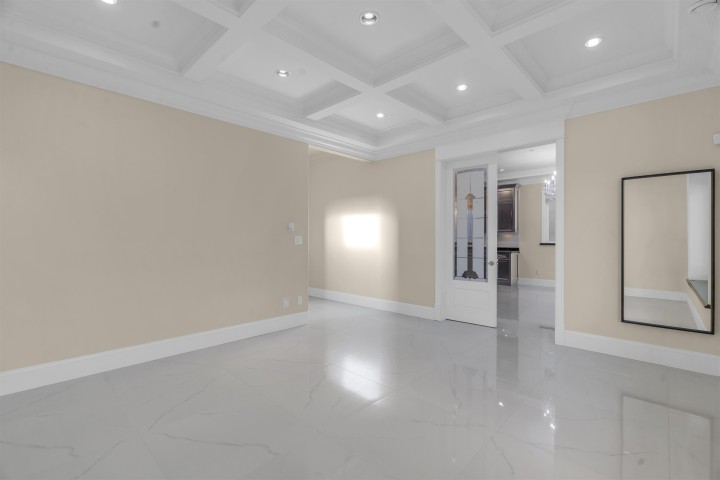 Photo 12 at 6830 Vivian Street, Killarney VE, Vancouver East