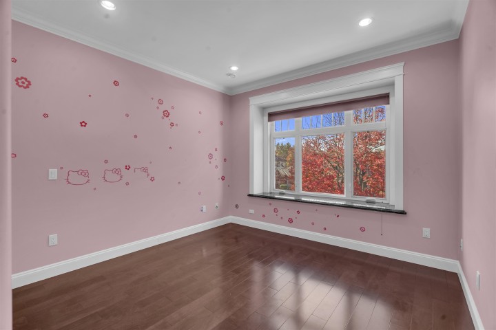 Photo 30 at 6830 Vivian Street, Killarney VE, Vancouver East