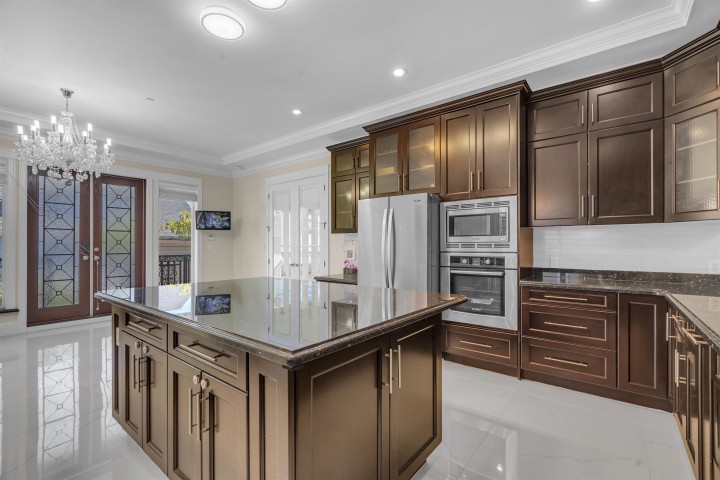 Photo 15 at 6830 Vivian Street, Killarney VE, Vancouver East