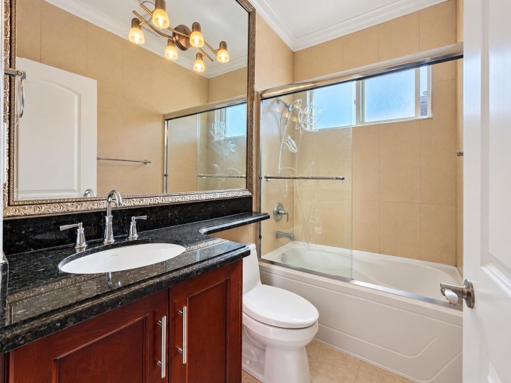 Photo 31 at 6830 Vivian Street, Killarney VE, Vancouver East