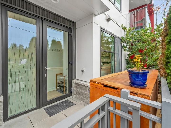 Photo 2 at 104 - 108 E 35th Avenue, Main, Vancouver East