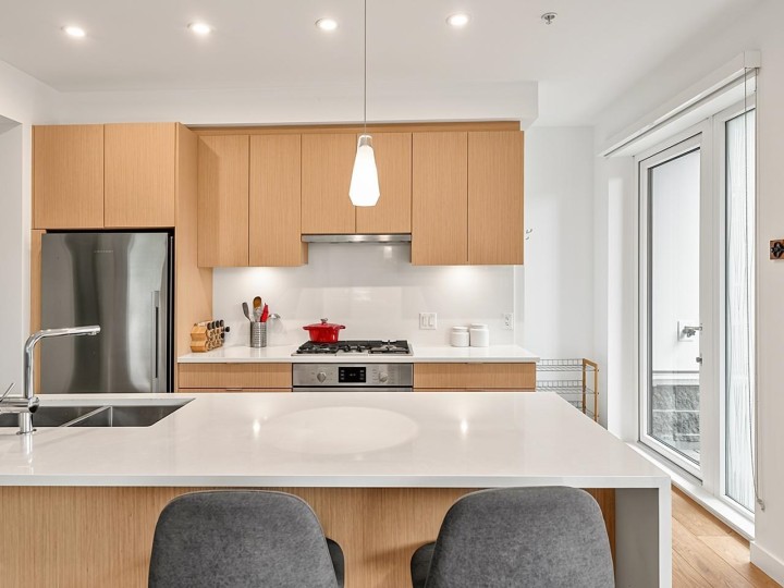 Photo 6 at 104 - 108 E 35th Avenue, Main, Vancouver East