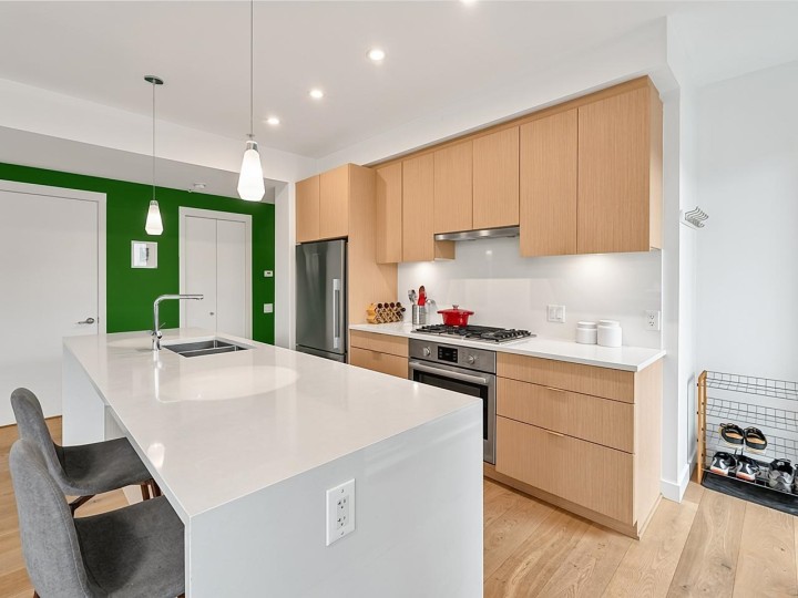 Photo 5 at 104 - 108 E 35th Avenue, Main, Vancouver East