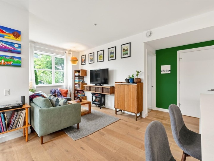 Photo 15 at 104 - 108 E 35th Avenue, Main, Vancouver East