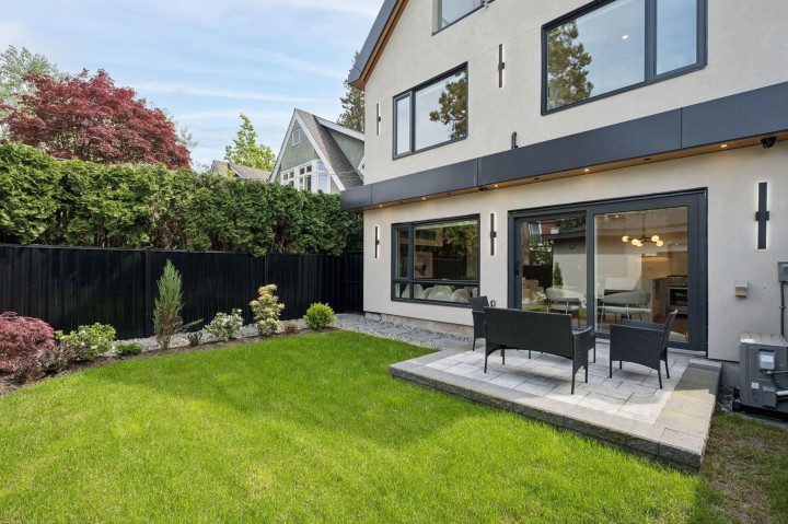 Photo 34 at 2 - 4549 W 11th Avenue, Point Grey, Vancouver West