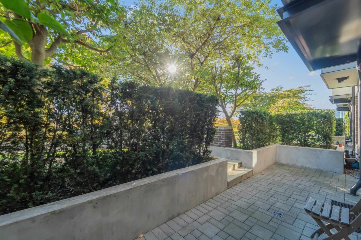 Photo 6 at 7637 Yukon Street, Marpole, Vancouver West