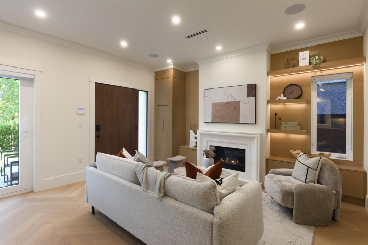 Photo 15 at 1 - 258 E 19 Avenue, Main, Vancouver East