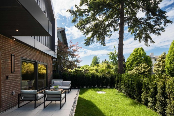 Photo 4 at 1 - 258 E 19 Avenue, Main, Vancouver East