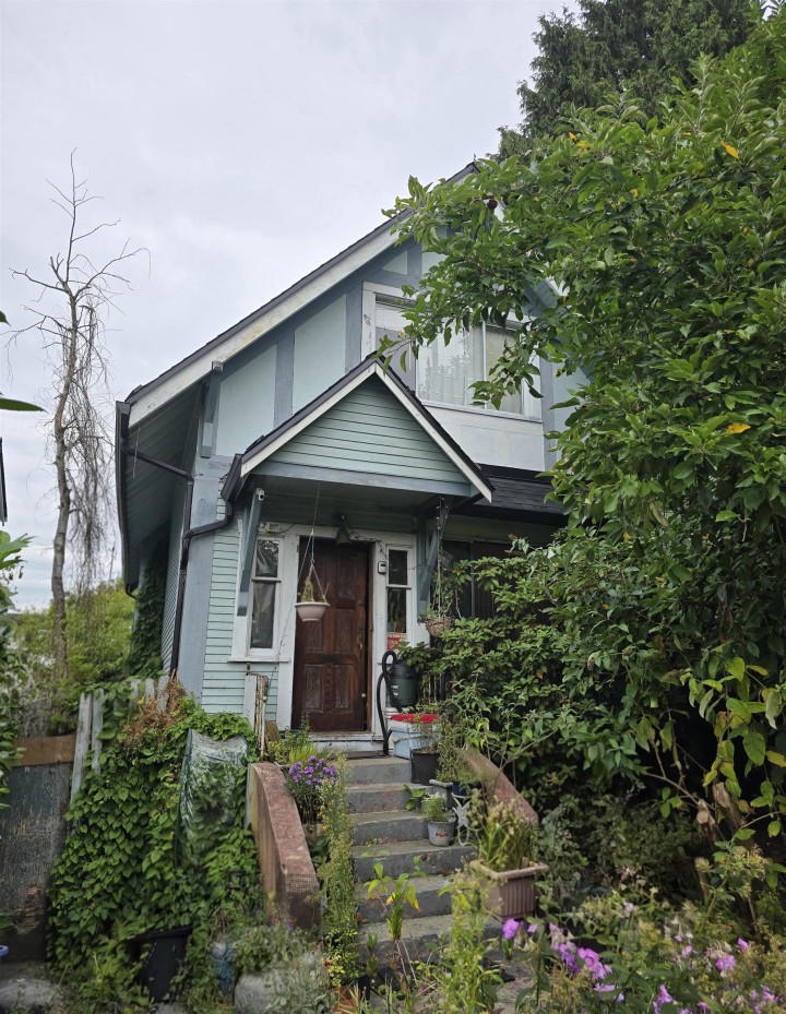 Photo 1 at 2153 Franklin Street, Hastings, Vancouver East