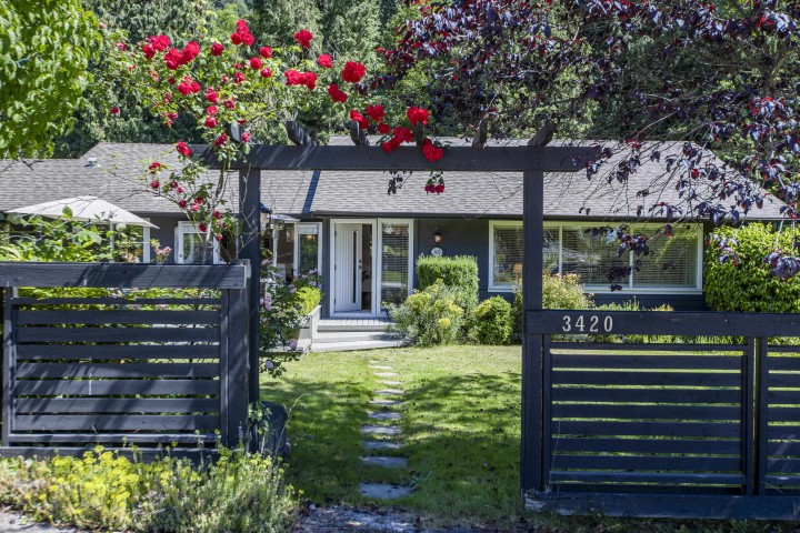 Photo 1 at 3420 Rockview Place, Westmount WV, West Vancouver