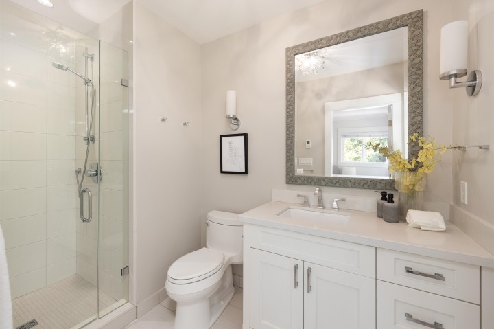 Photo 19 at 3420 Rockview Place, Westmount WV, West Vancouver