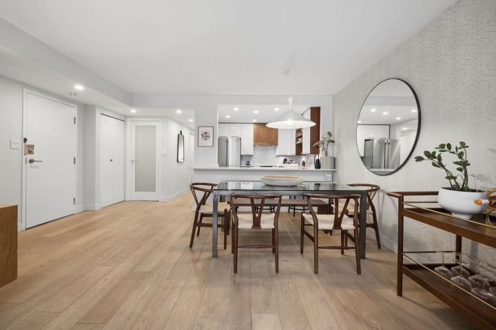 Photo 6 at 304 - 1477 Fountain Way, False Creek, Vancouver West