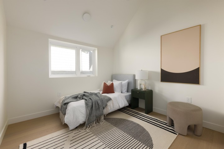 Photo 16 at 1 - 141 E 22nd Avenue, Main, Vancouver East