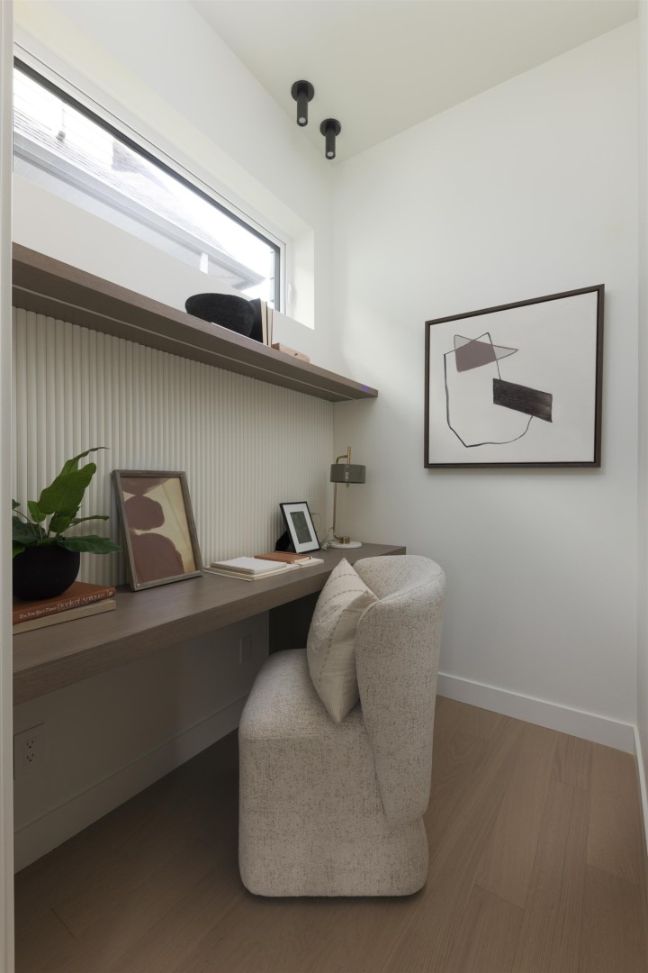 Photo 14 at 1 - 141 E 22nd Avenue, Main, Vancouver East
