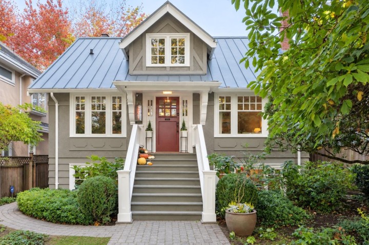 Photo 1 at 3811 W 26th Avenue, Dunbar, Vancouver West