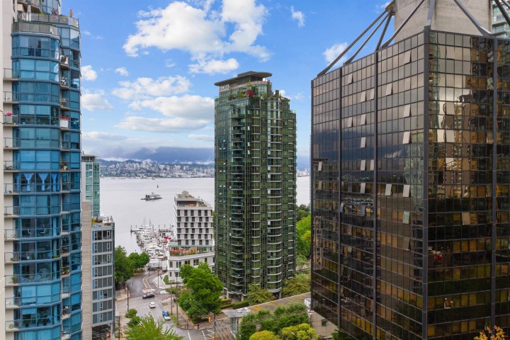Photo 19 at 1401 - 1420 W Georgia Street, West End VW, Vancouver West