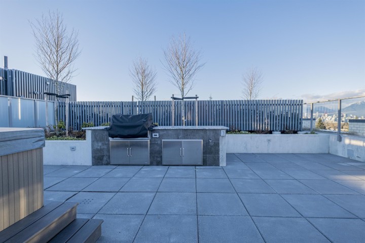 Photo 16 at 603 - 4675 Cambie Street, Cambie, Vancouver West