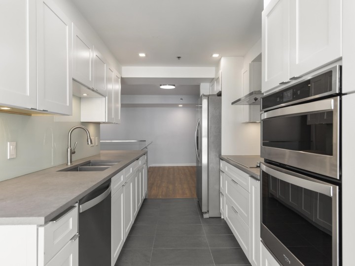 Photo 8 at 701 - 289 Drake Street, Yaletown, Vancouver West