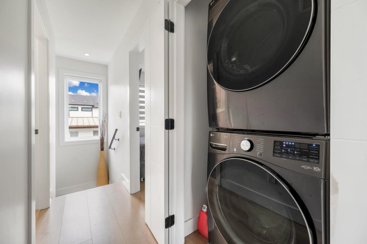 Photo 11 at 425 N Kaslo Street, Hastings Sunrise, Vancouver East
