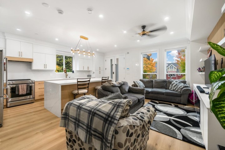 Photo 8 at 425 N Kaslo Street, Hastings Sunrise, Vancouver East