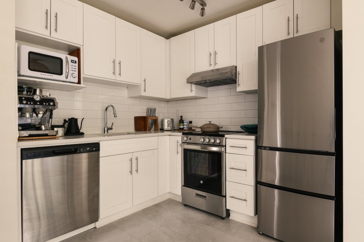 Photo 21 at 209 - 2173 W 6 Avenue, Kitsilano, Vancouver West