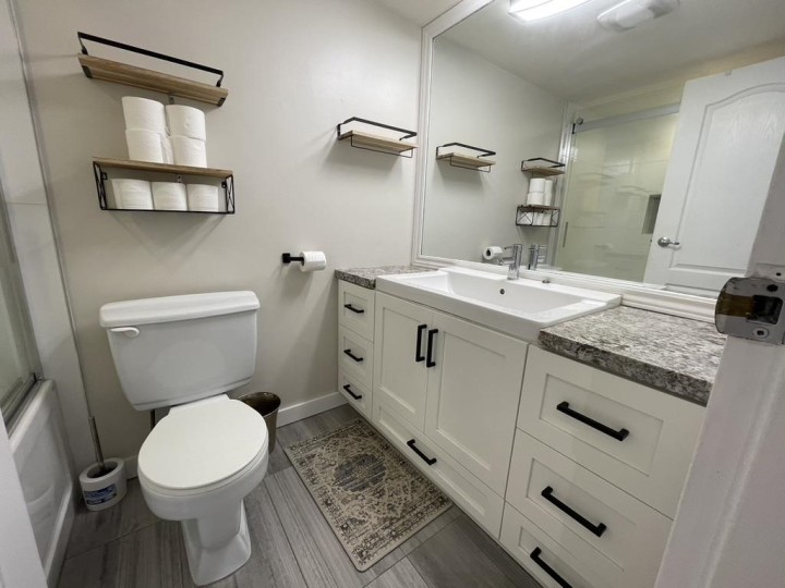 Photo 13 at 348 - 588 E 5th Avenue, Mount Pleasant VE, Vancouver East