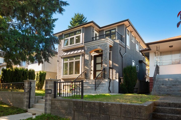 Photo 1 at 1195 Nootka Street, Renfrew VE, Vancouver East