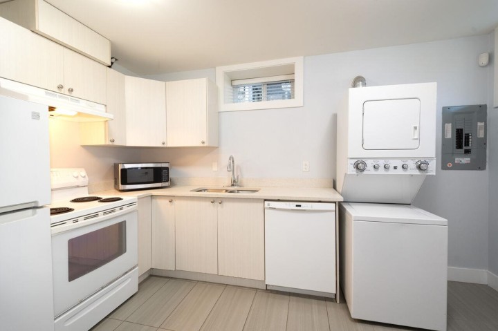 Photo 31 at 1195 Nootka Street, Renfrew VE, Vancouver East