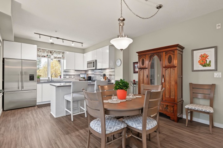 Photo 6 at 327 - 3138 Riverwalk Avenue, South Marine, Vancouver East