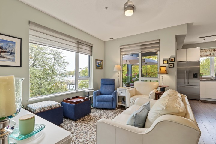 Photo 3 at 327 - 3138 Riverwalk Avenue, South Marine, Vancouver East