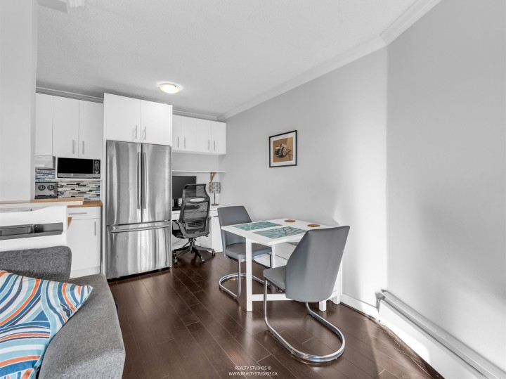 Photo 11 at 306 - 2222 Cambridge Street, Hastings, Vancouver East