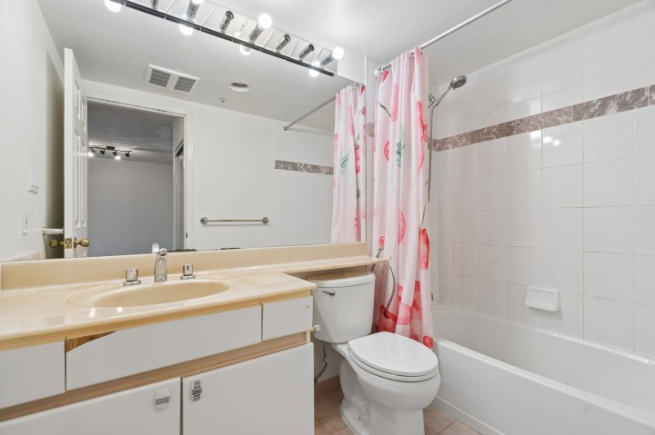 Photo 19 at 805 - 888 Hamilton Street, Downtown VW, Vancouver West
