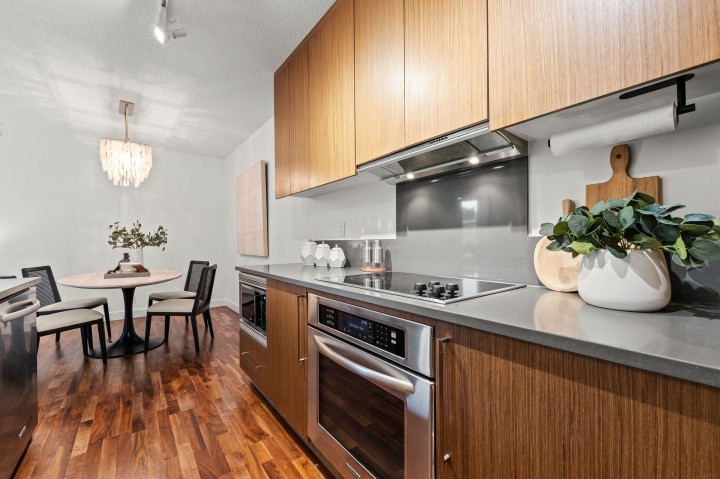 Photo 5 at 256 - 250 E 6th Avenue, Mount Pleasant VE, Vancouver East