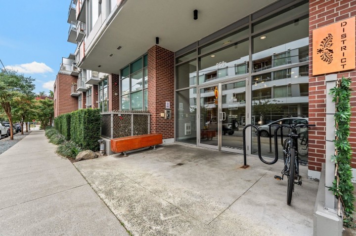 Photo 38 at 256 - 250 E 6th Avenue, Mount Pleasant VE, Vancouver East