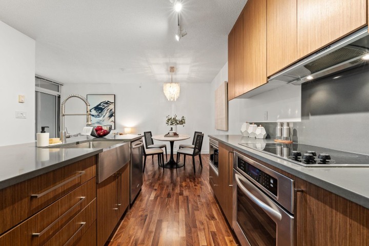 Photo 10 at 256 - 250 E 6th Avenue, Mount Pleasant VE, Vancouver East