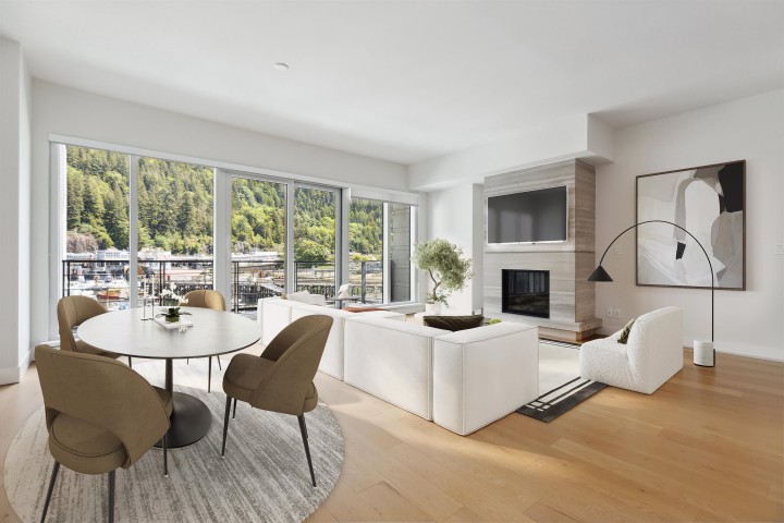 Photo 1 at 303 - 6707 Nelson Avenue, Horseshoe Bay WV, West Vancouver