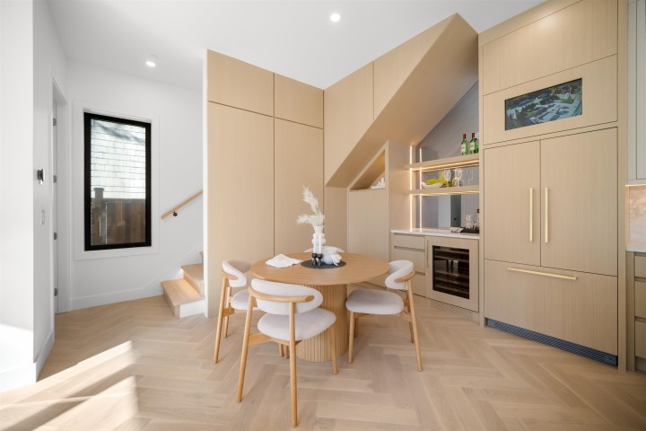 Photo 8 at 411 W 19th Avenue, Cambie, Vancouver West