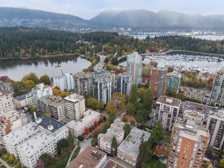 Photo 38 at 102 - 828 Gilford Street, West End VW, Vancouver West