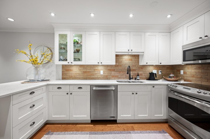 Photo 8 at 102 - 828 Gilford Street, West End VW, Vancouver West