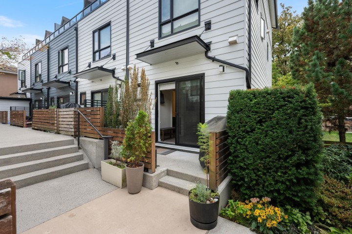 Photo 15 at 501 E 44th Avenue, Fraser VE, Vancouver East