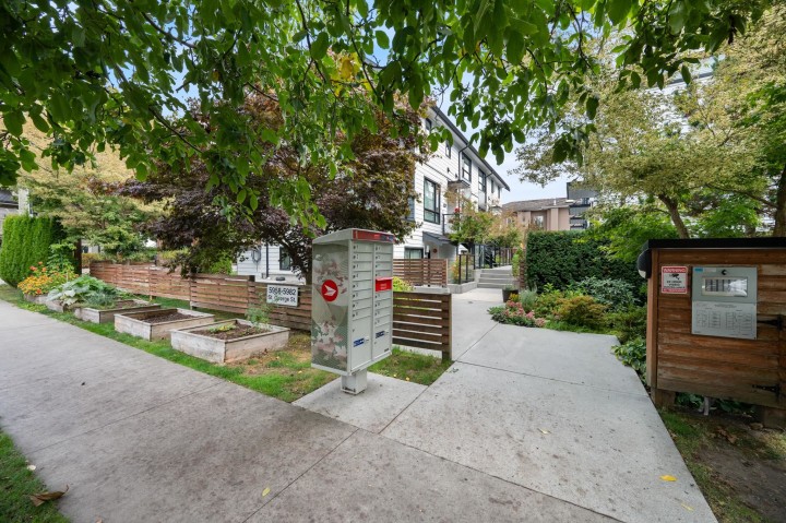 Photo 39 at 501 E 44th Avenue, Fraser VE, Vancouver East