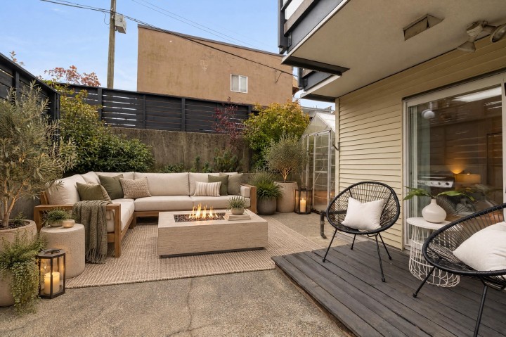 Photo 1 at 106 - 33 N Templeton Drive, Hastings, Vancouver East