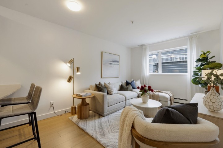 Photo 5 at 106 - 33 N Templeton Drive, Hastings, Vancouver East