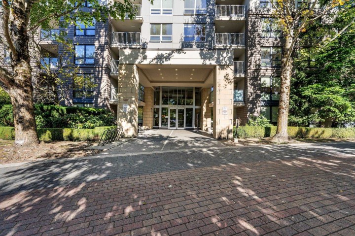 Photo 27 at 220 - 3663 Crowley Drive, Collingwood VE, Vancouver East